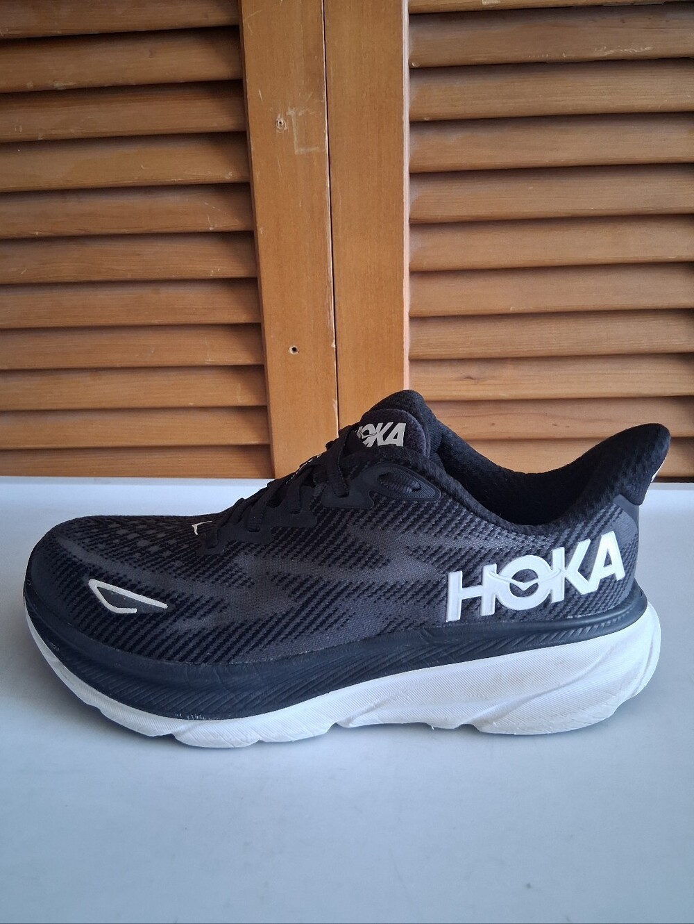 Hoka Clifton 9 BWHT Black White Women's Running Shoe * Size: 7.5B